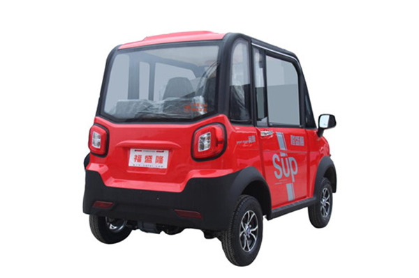 纯电动轿车
